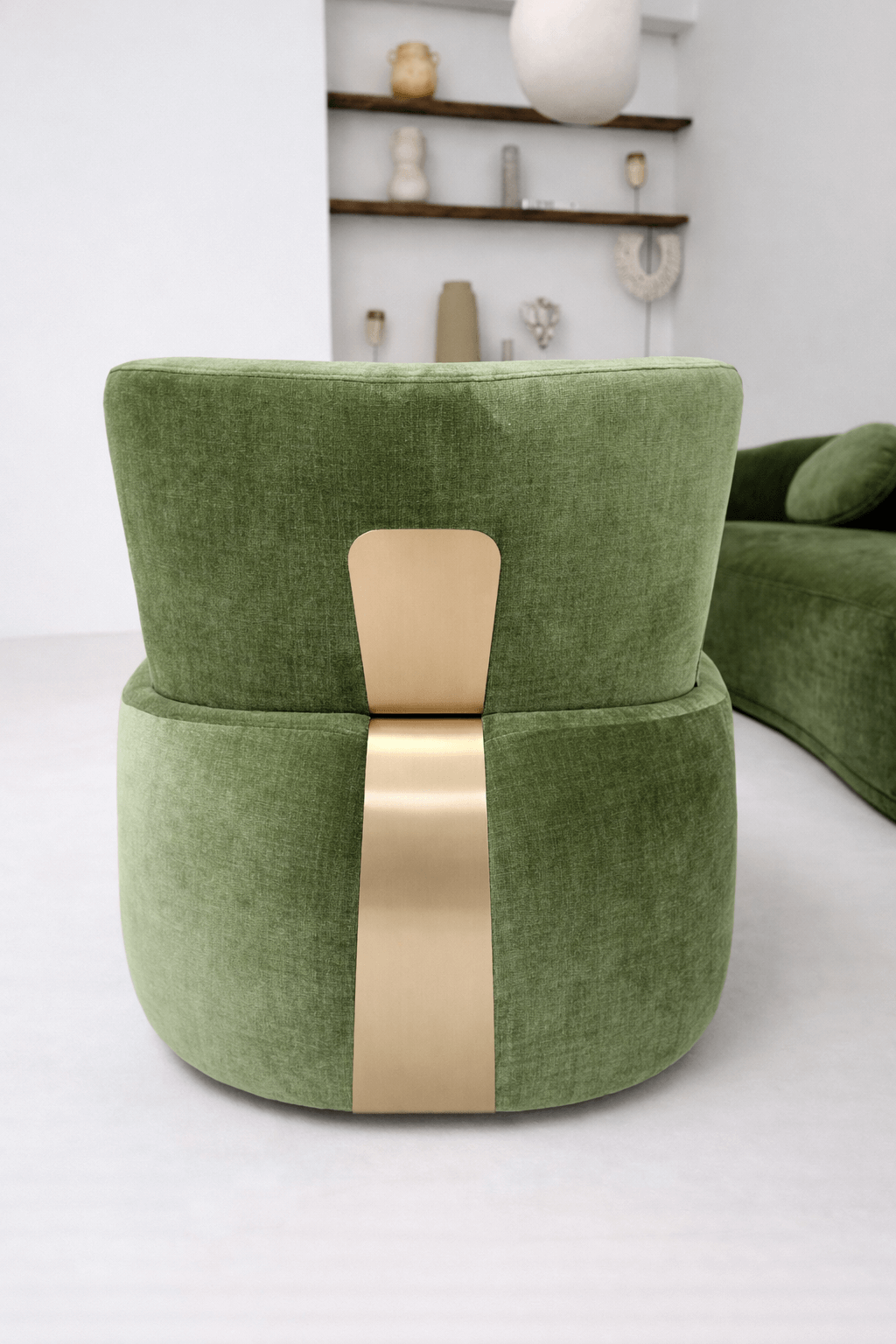 FOTEL AMARONE ZIELONY ELEGANCJA I NOWOCZESNA PROSTOTA