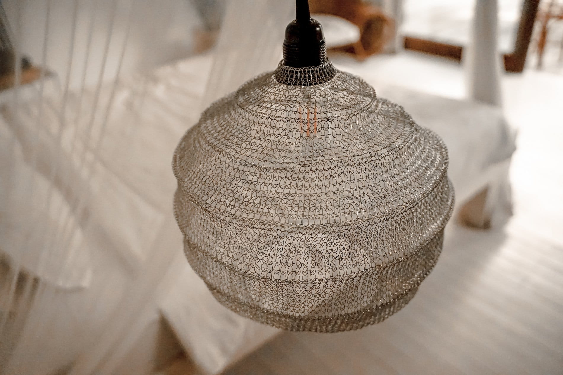 LAMPA METALOWA DYLAN SREBRNA