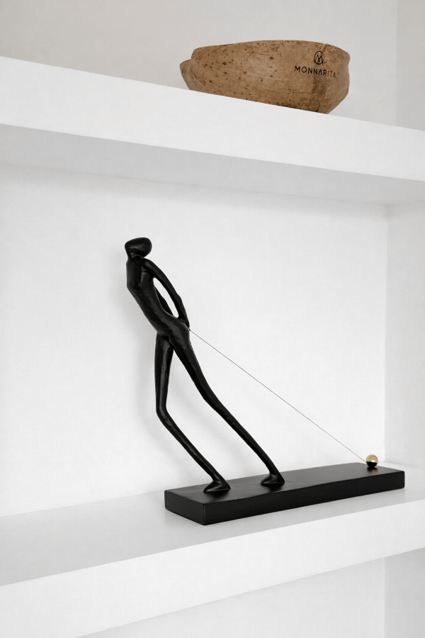 FIGURKA DEKORACYJNA ALEJANDRO