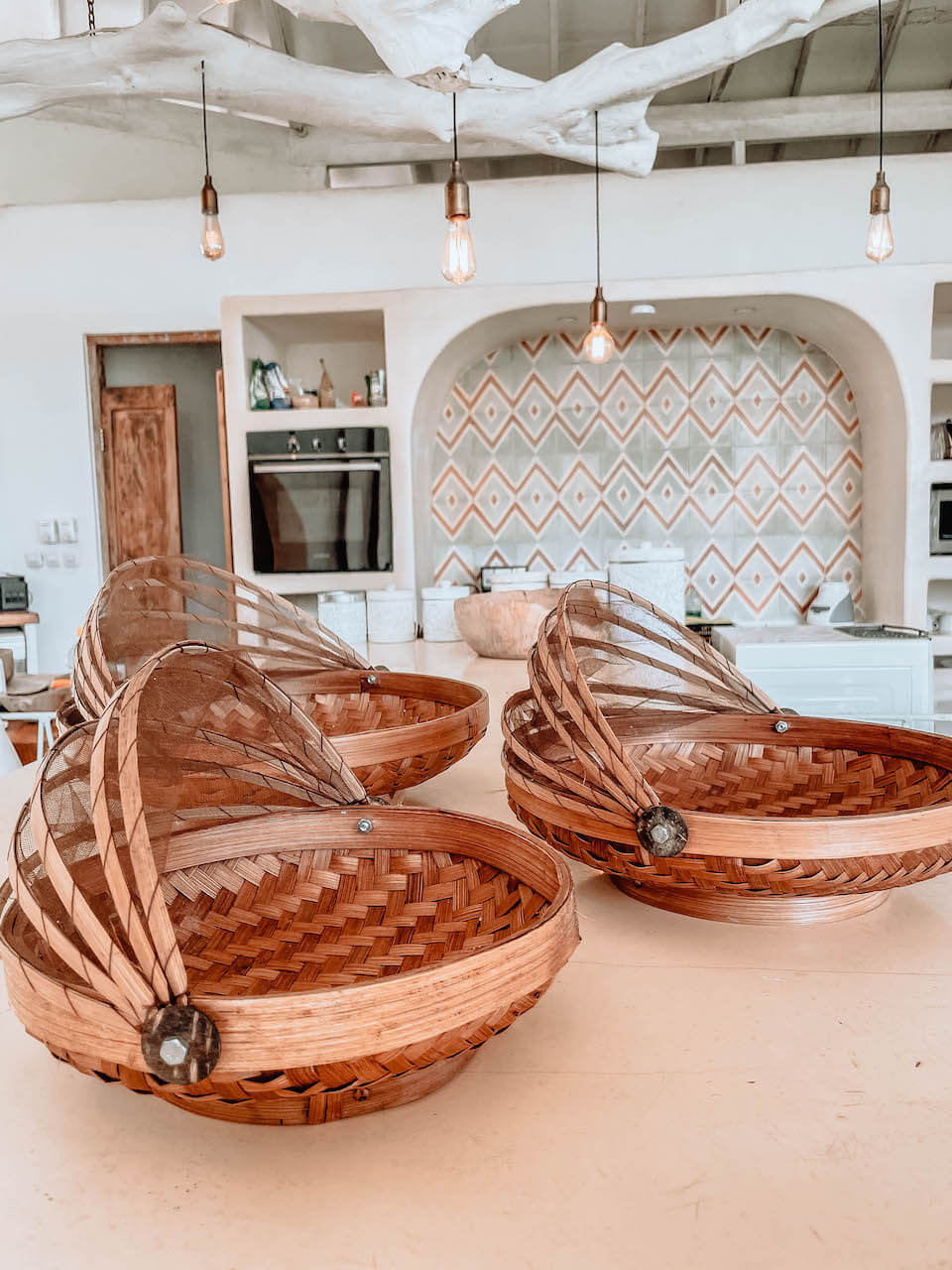 ZESTAW TRZECH BAMBUSOWYCH TAC ROYAL W KOLORZE BRĄZOWYM