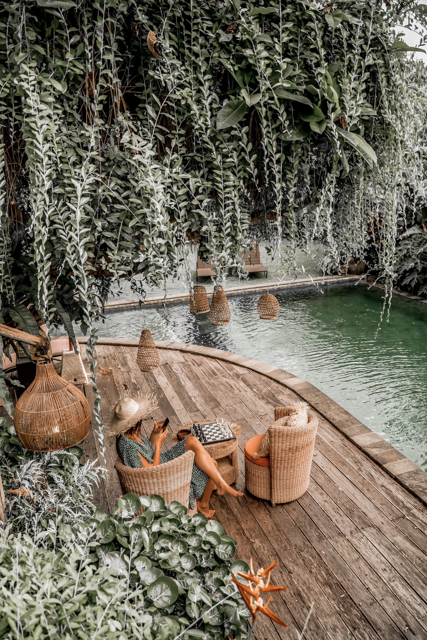 ZESTAW TRZECH PODŁUŻNYCH LAMP WISZĄCYCH  BOHO