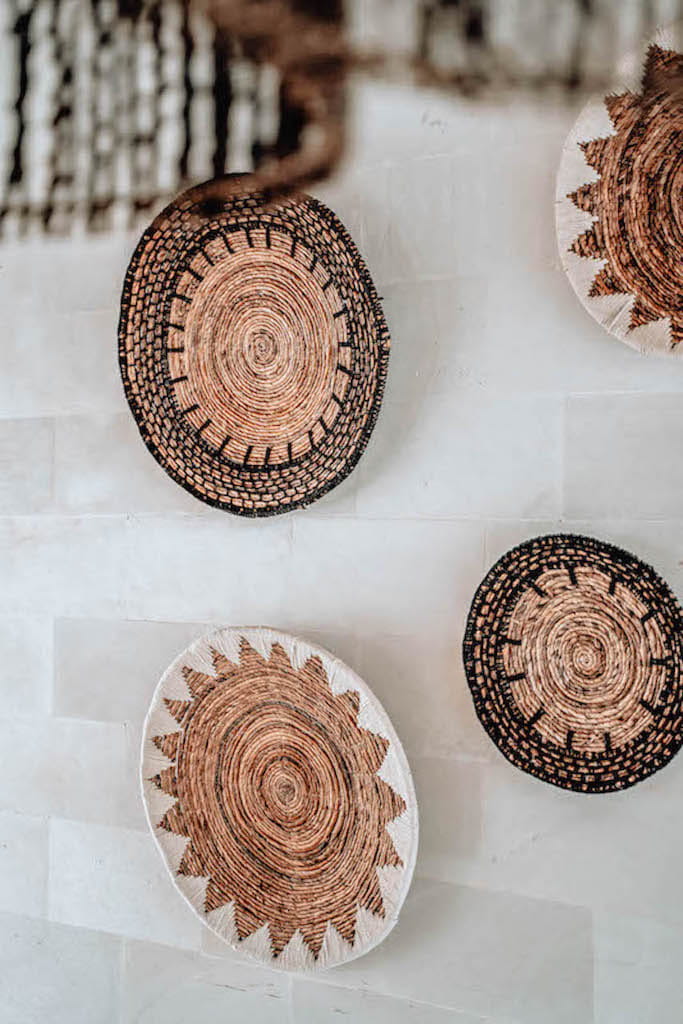 TALERZ Z BANANOWCA CZARNY L