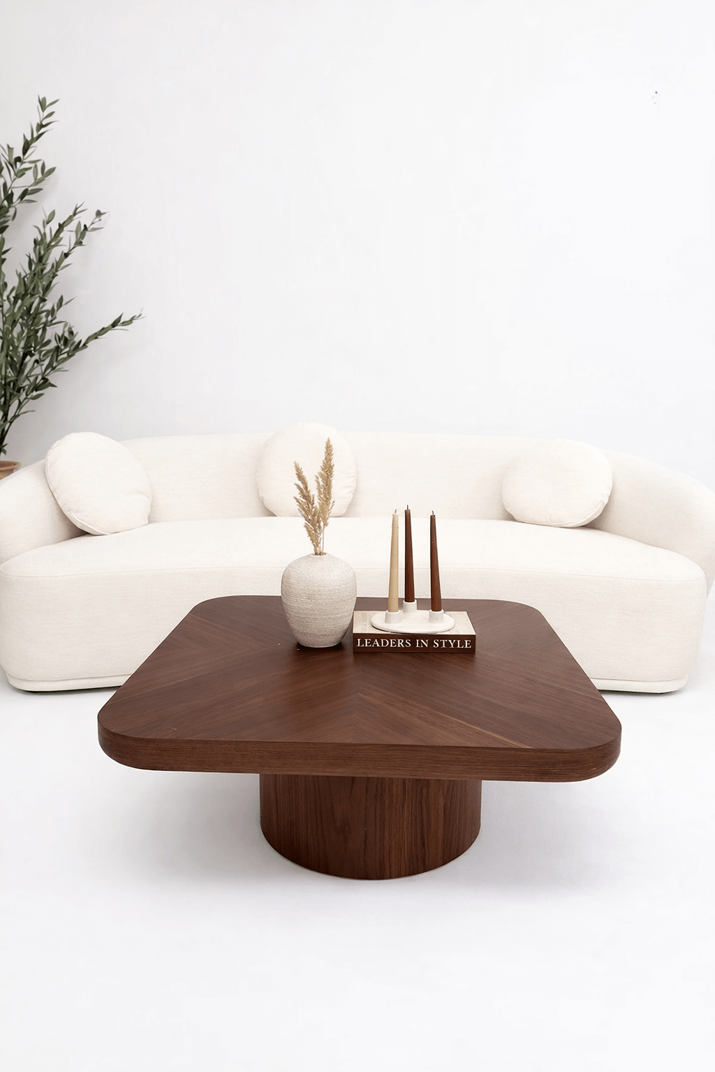 SOFA TRZYOSOBOWA AMARONE VITA BEŻOWA ELEGANCJA W DESIGNERSKIEJ FORMIE