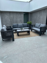 ZESTAW OGRODOWY ALUMINIOWY MAKSYMO Z SOFĄ 3-OSOBOWĄ, SOFĄ 2-OSOBOWĄ, 2 FOTELAMI I STOLIKIEM KAWOWYM SZARY