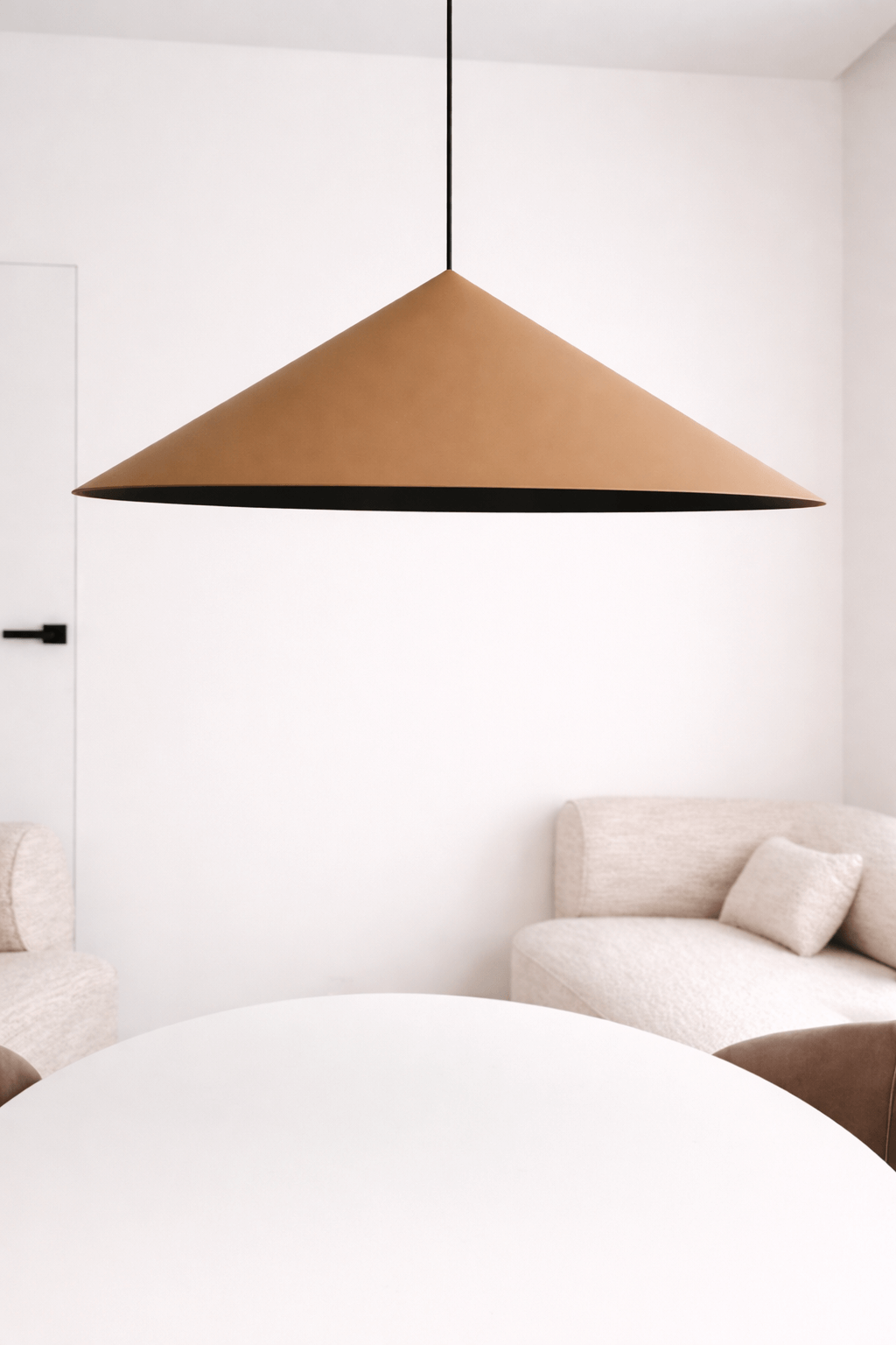 LAMPA WISZĄCA ALUMINIOWA LUMIRRA BRĄZOWA