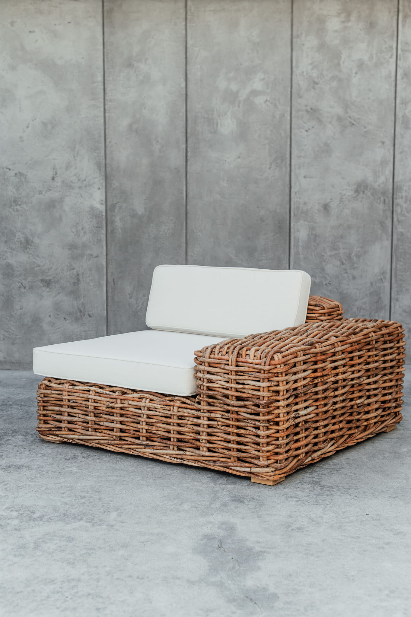 FOTEL INGKA Z LEWYM PODŁOKIETNIKIEM