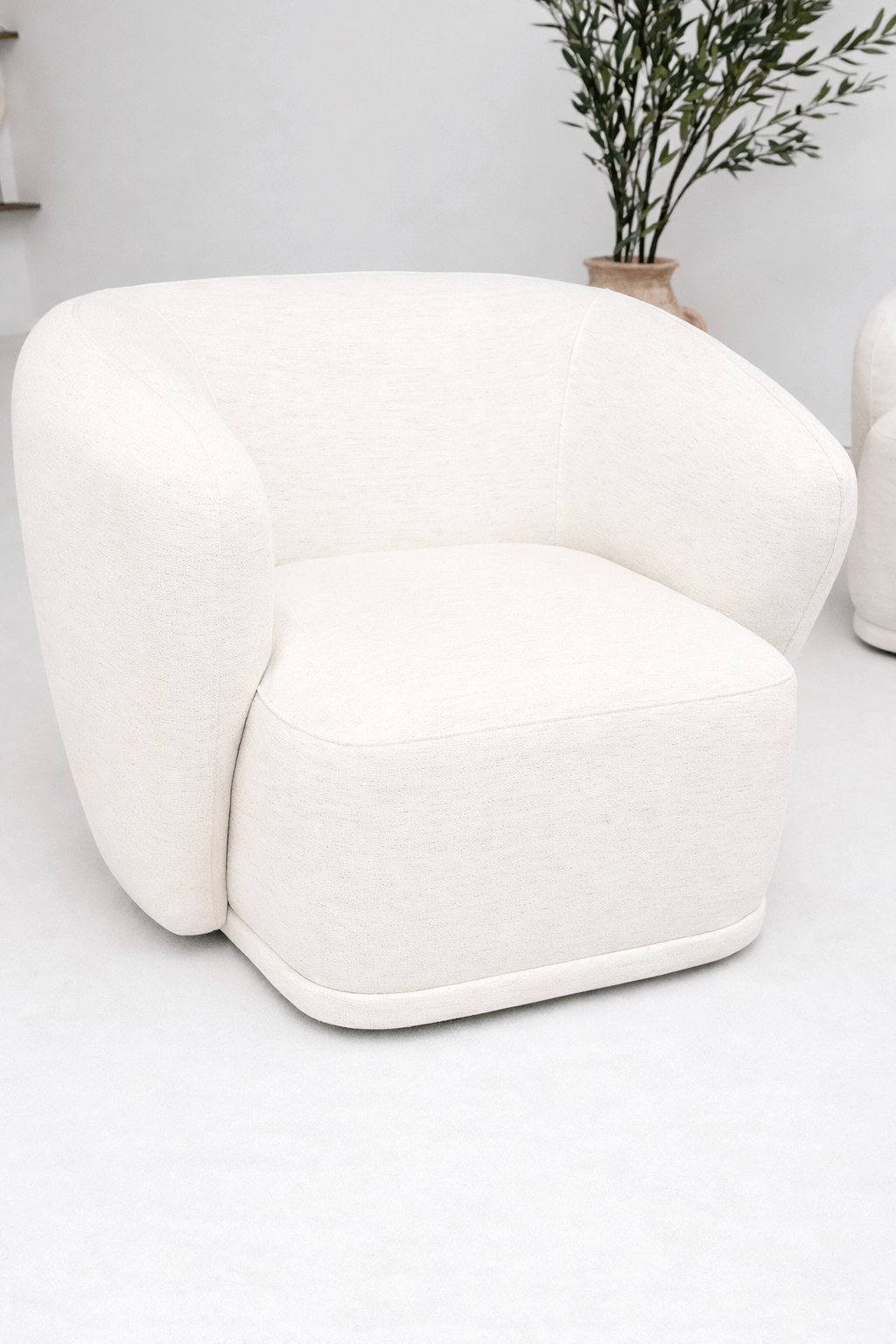 FOTEL AMARONE VITA BEŻOWA ELEGANCJA I MAKSYMALNY KOMFORT