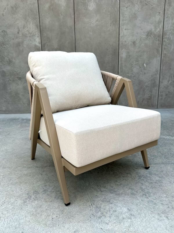 02973a681896ba0f3a03d607a0ae950c