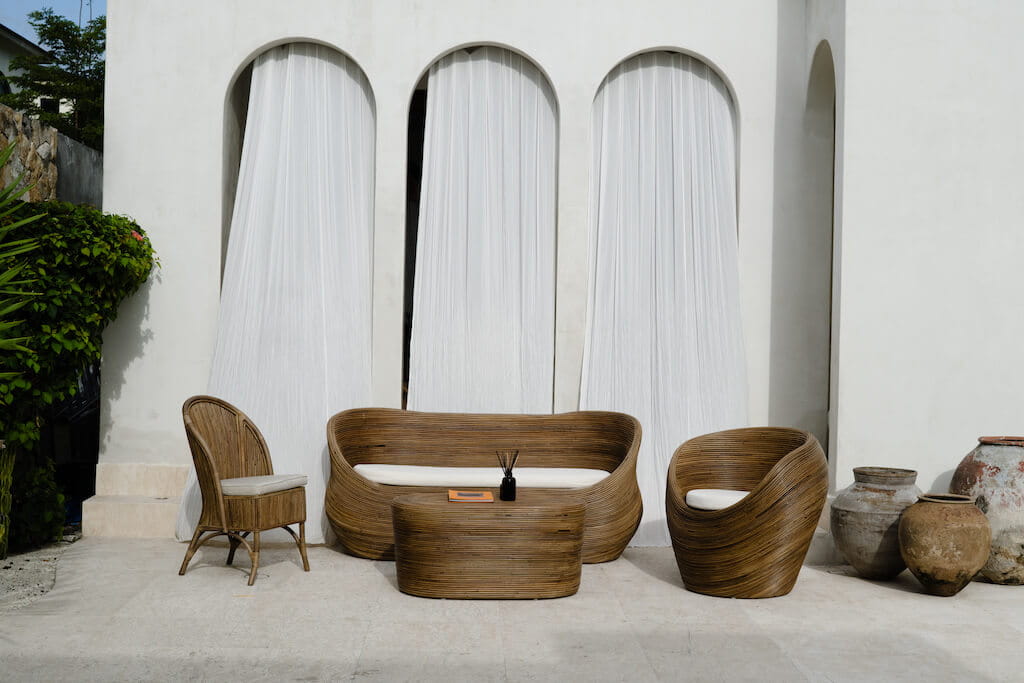 STOLIK OVALNY RATTANOWY TEGAL CIEMNY