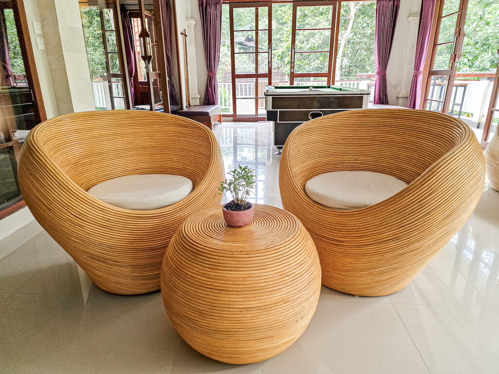 ZESTAW  TEGAL 4 JASNY OKRĄGŁY