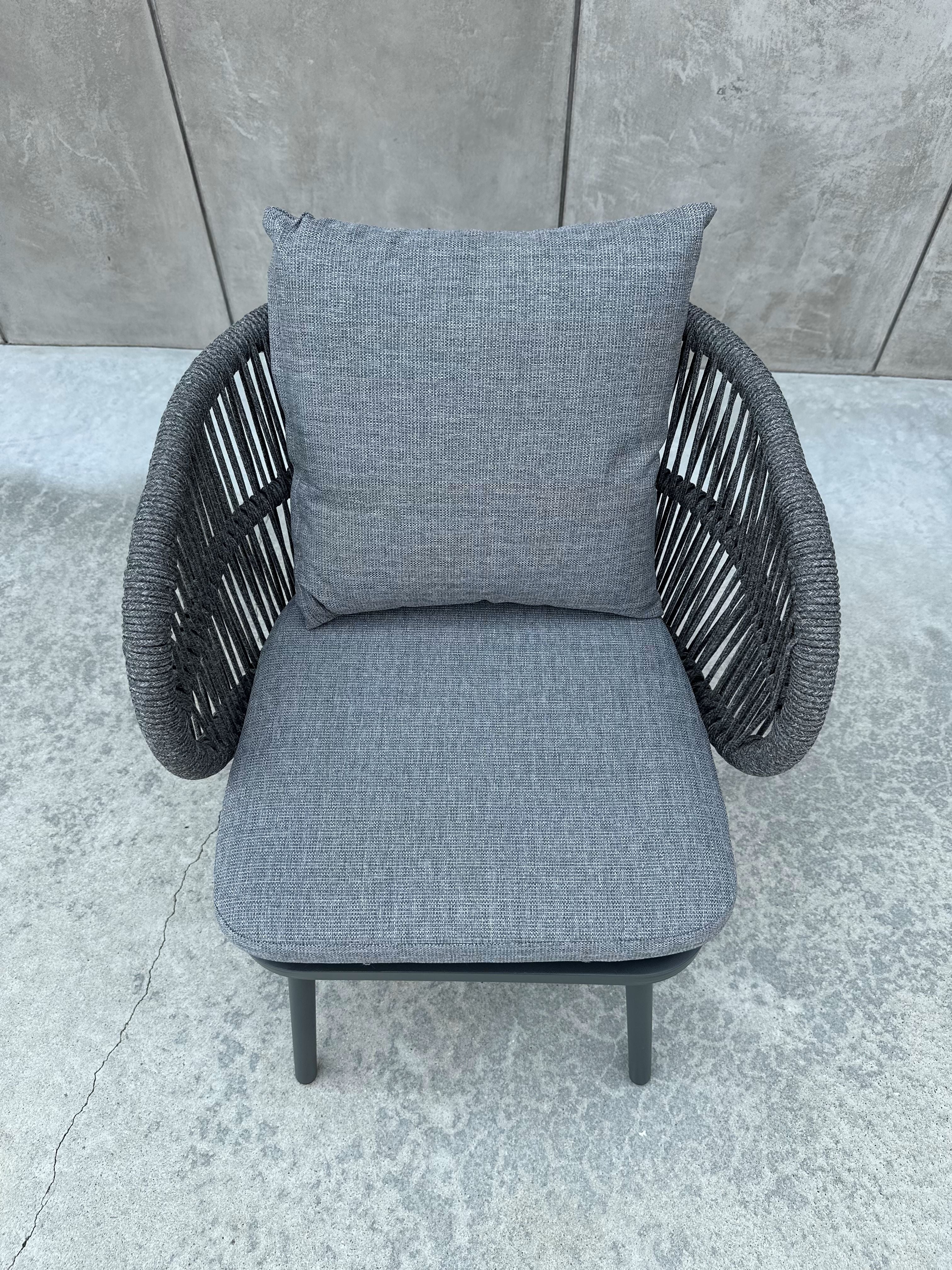 ALUMINIOWY FOTEL AZZURA SZARY