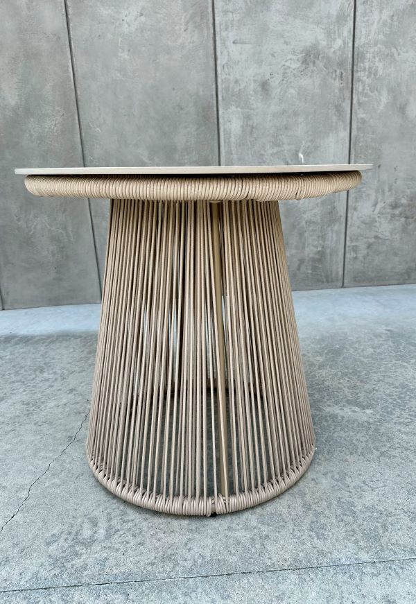 ALUMINIOWY STOLIK  AZZURRA   W KOLORZE SZAMPAŃSKIM