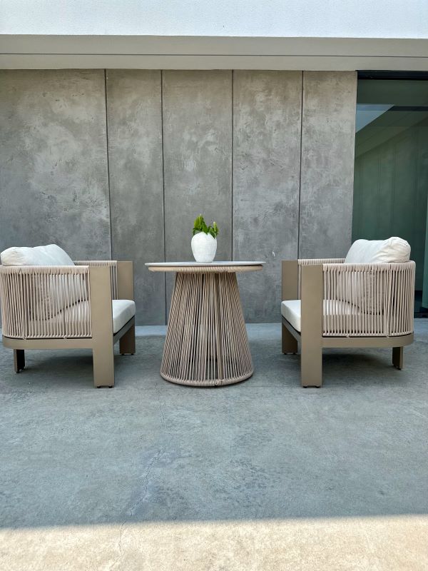 ALUMINIOWY STOLIK  AZZURRA   W KOLORZE SZAMPAŃSKIM