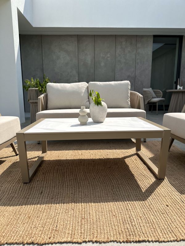 ZESTAW OGRODOWY ALUMINIOWY MAKSYMO Z SOFĄ 2-OSOBOWĄ, 2 FOTELAMI I STOLIKIEM KAWOWYM