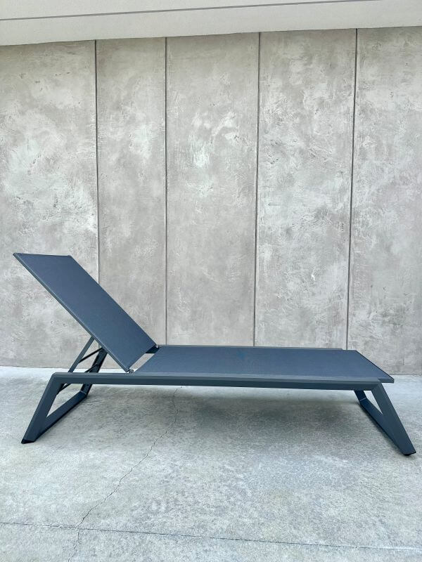 ALUMINIOWY LEŻAK SERENE SZARY