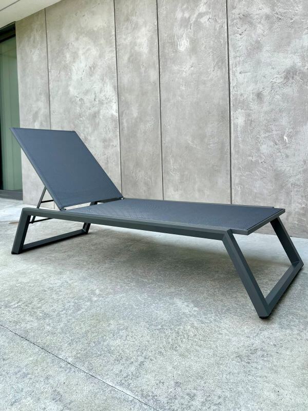 ALUMINIOWY LEŻAK SERENE SZARY