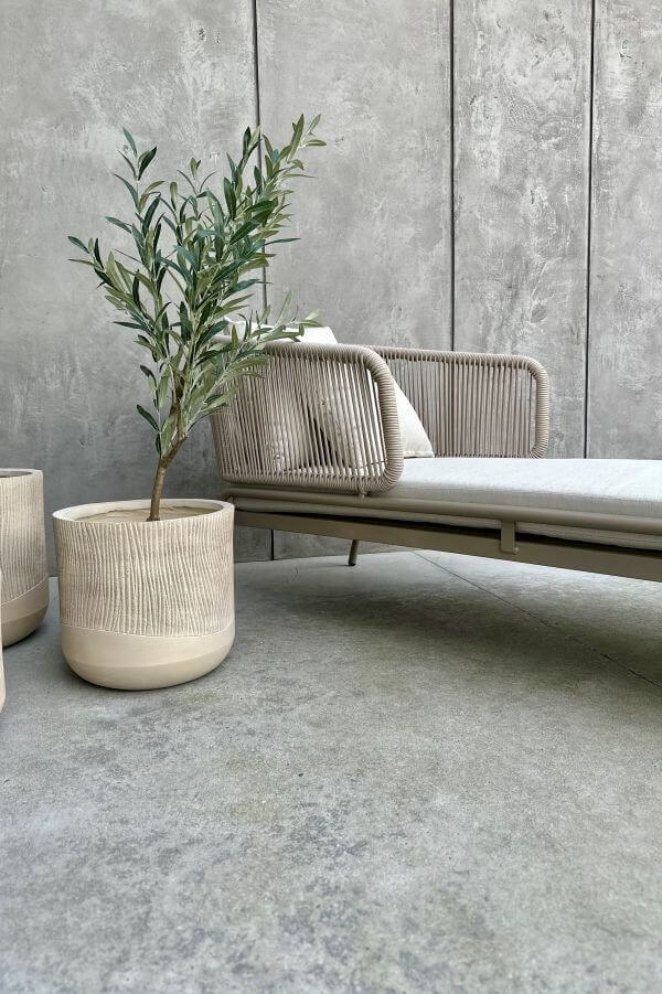 ALUMINIOWY LEŻAK NA TARAS NAZARIO W KOLORZE SZAMPAŃSKIM