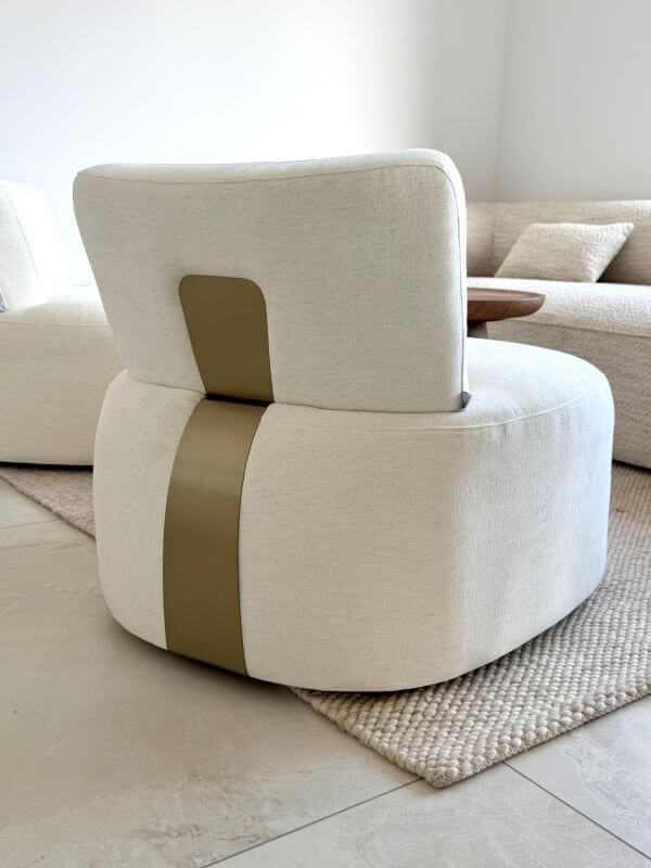 FOTEL AMARONE BEŻOWA ELEGANCJA I NOWOCZESNA PROSTOTA