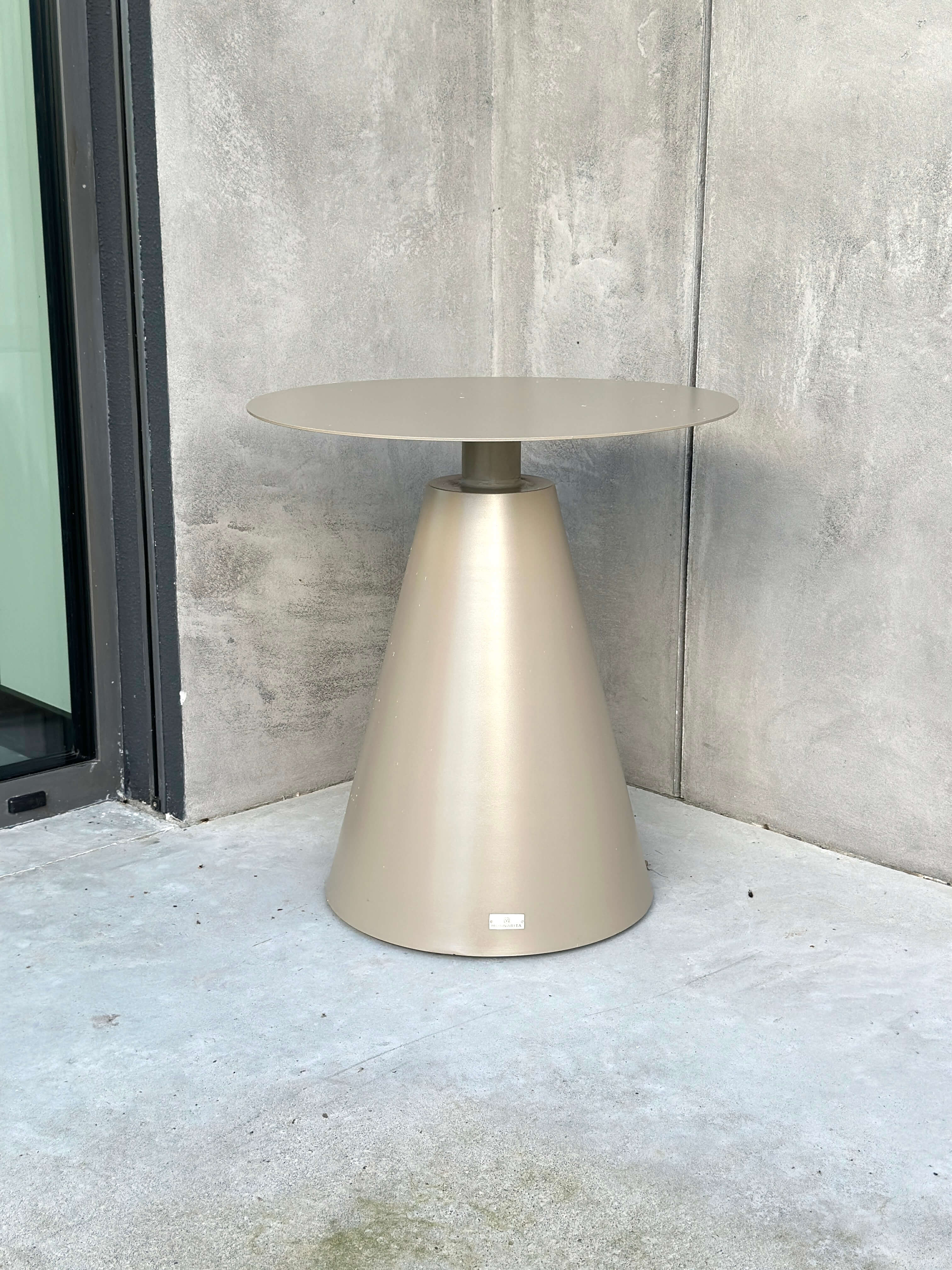 ALUMINIOWY STOLIK RICCARDO
