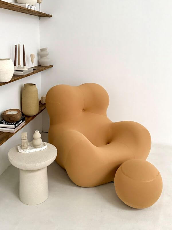 FOTEL VALERIAN SOFT CARAMEL – RZEŹBIARSKI FOTEL DESIGNERSKI