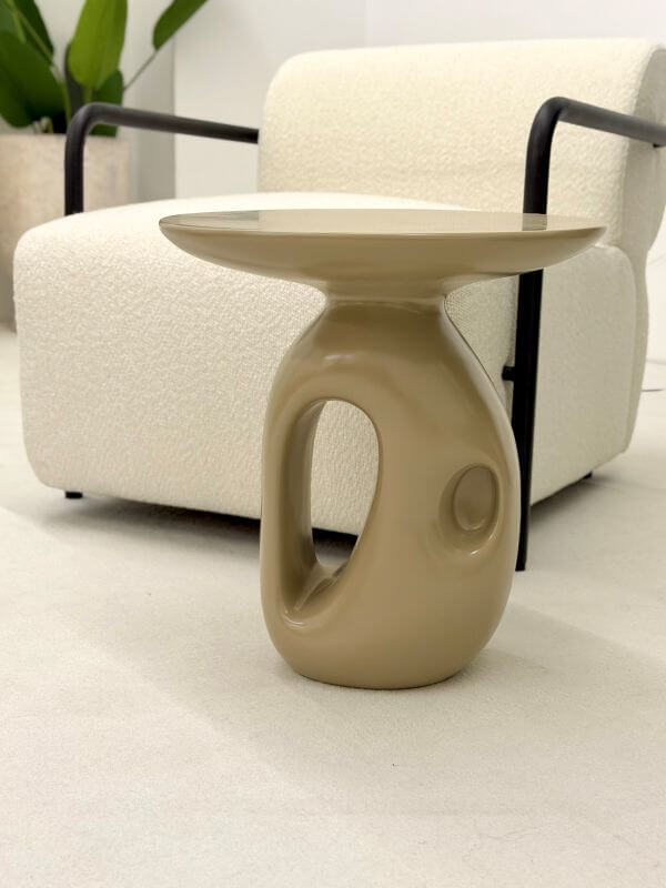 STOLIK AMADEO BEŻ - NOWOCZESNA FORMA, DESIGNERSKI CHARAKTER