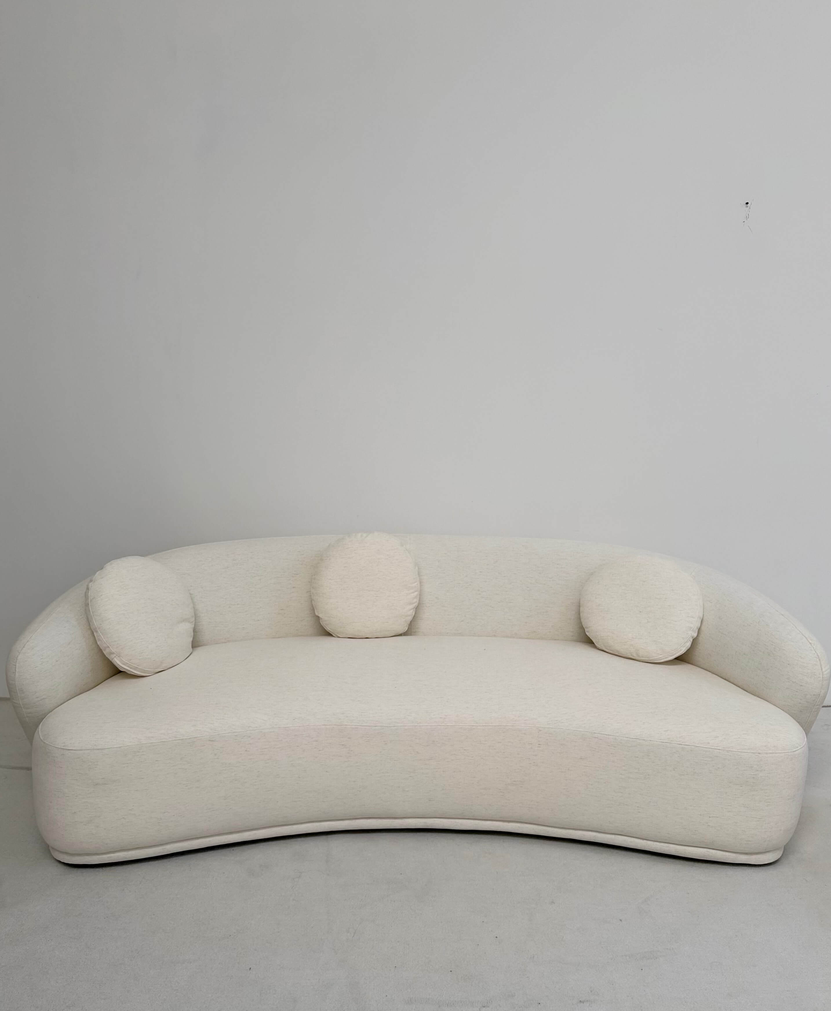 SOFA TRZYOSOBOWA AMARONE VITA BEŻOWA ELEGANCJA W DESIGNERSKIEJ FORMIE