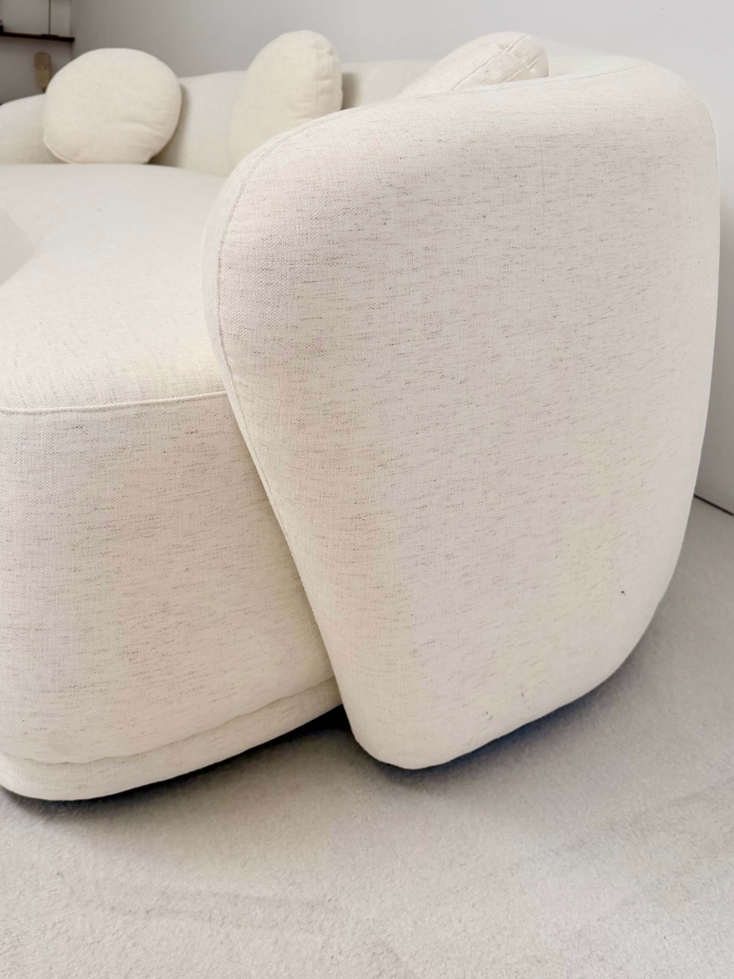 FOTEL AMARONE VITA BEŻOWA ELEGANCJA I MAKSYMALNY KOMFORT