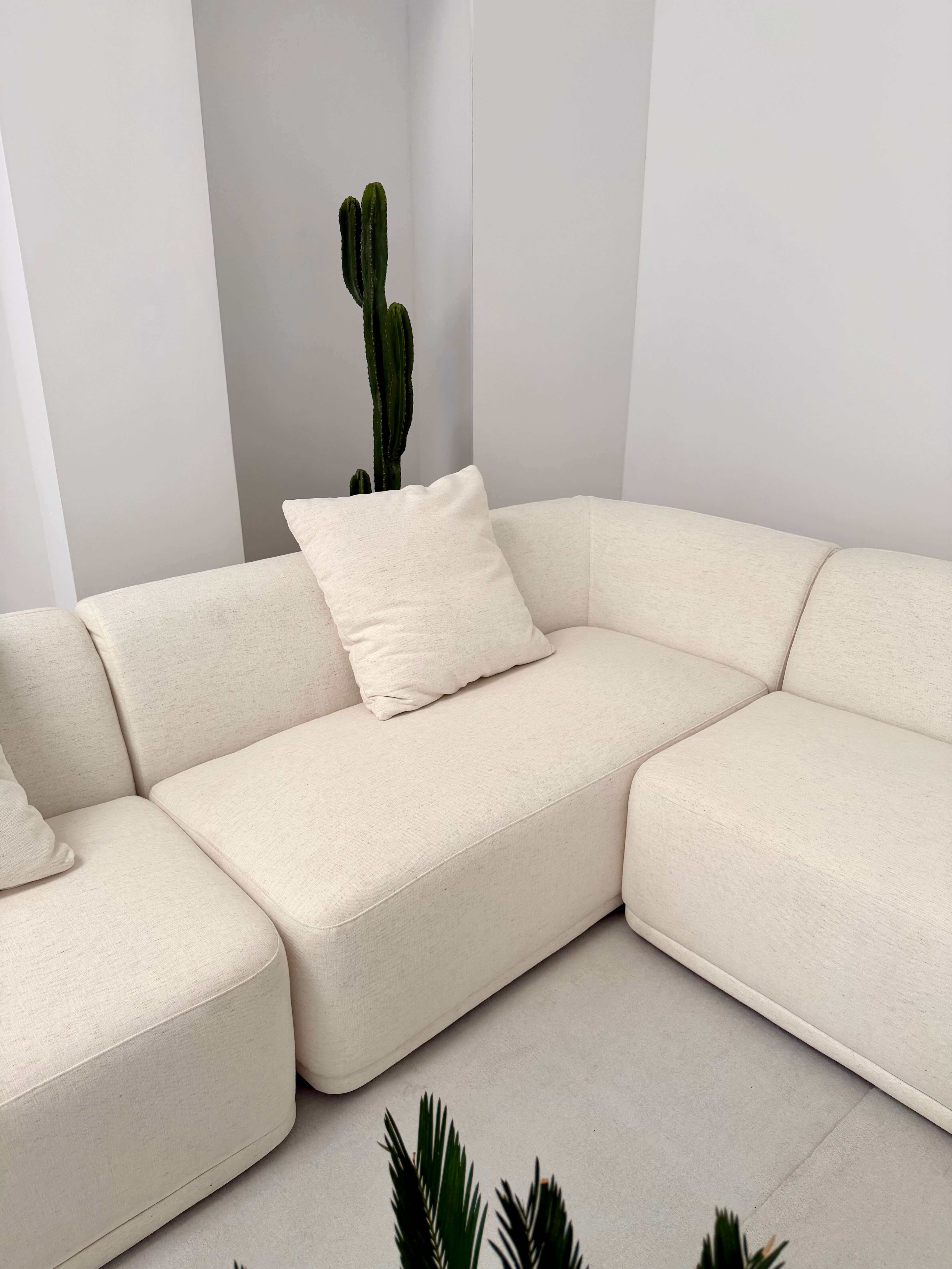 3-CZĘŚCIOWA MODUŁOWA SOFA LEWA AMARONE LUX – KREMOWA