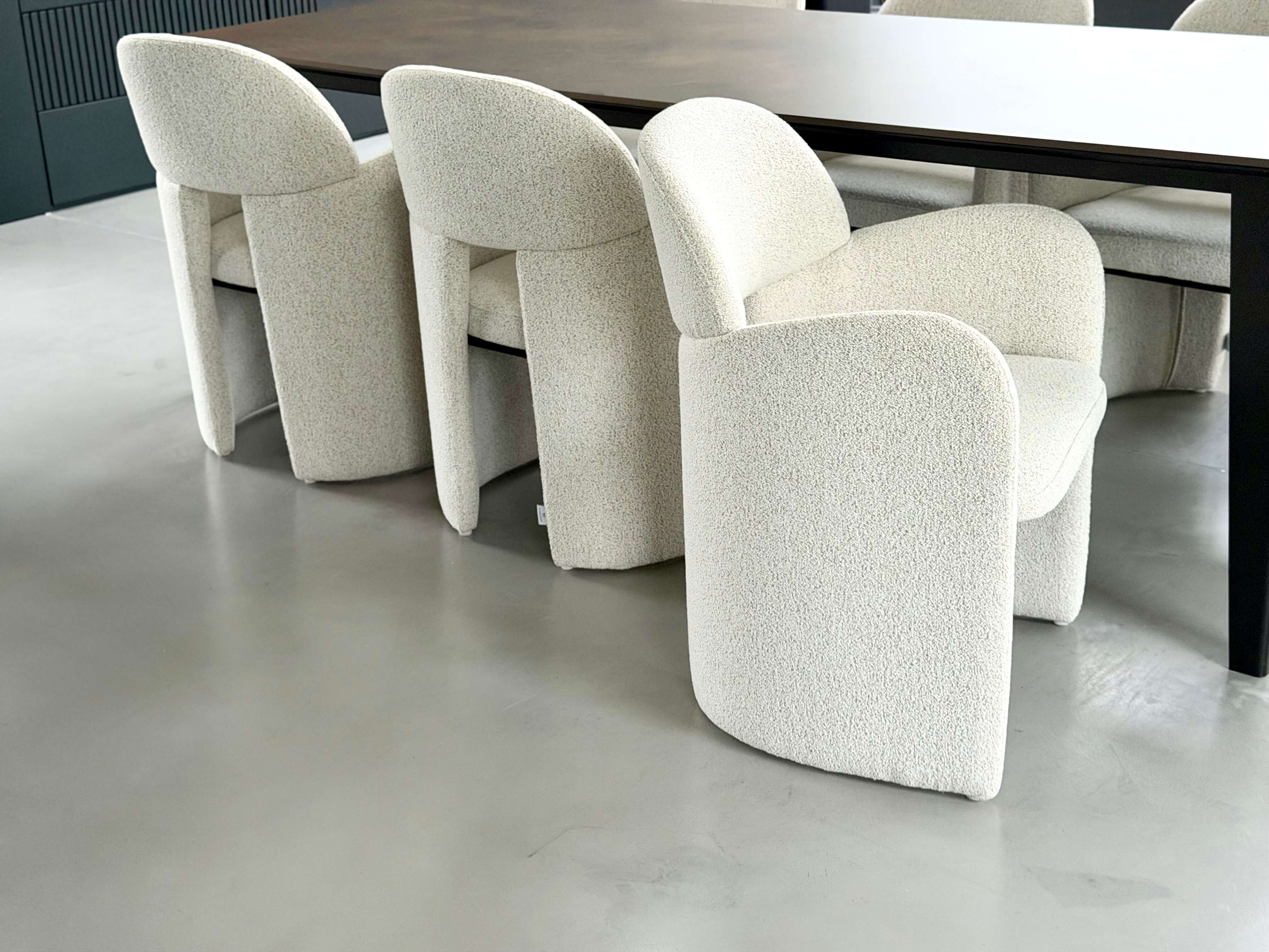 FOTEL BELAGIO BEŻOWY NOWOCZESNY DESIGN I WYGODA