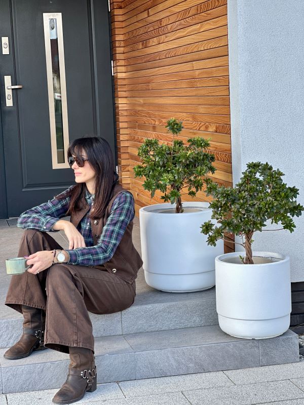 DONICZKA SANTIAGO WHITE M