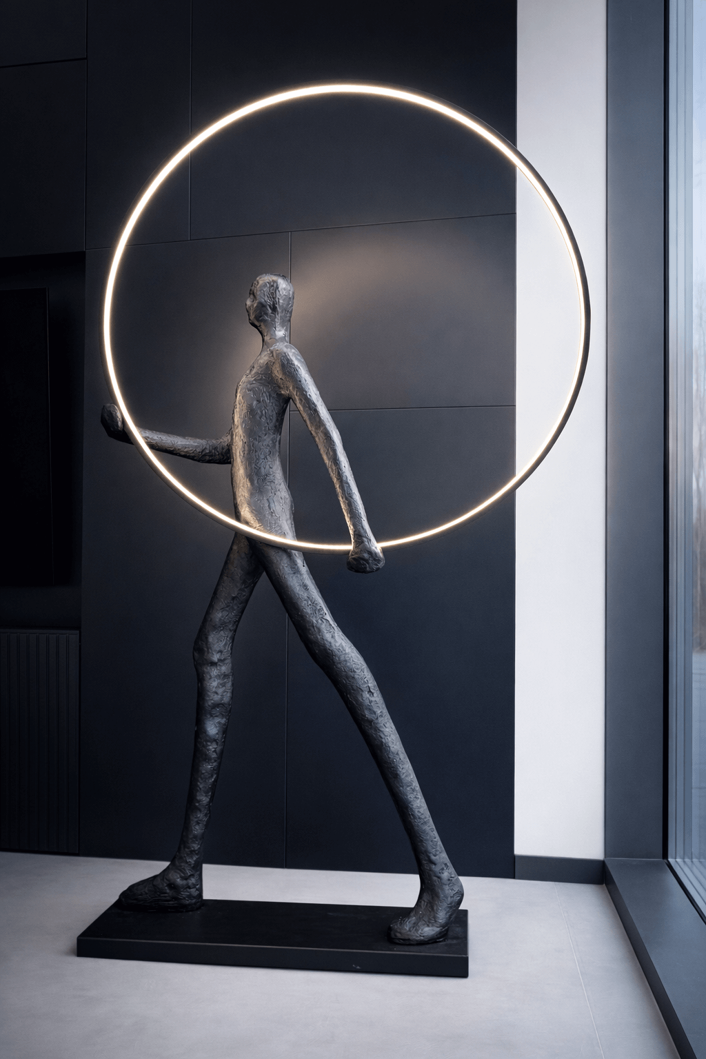 FIGURKA DEKORACYJNA LED GRACCIO