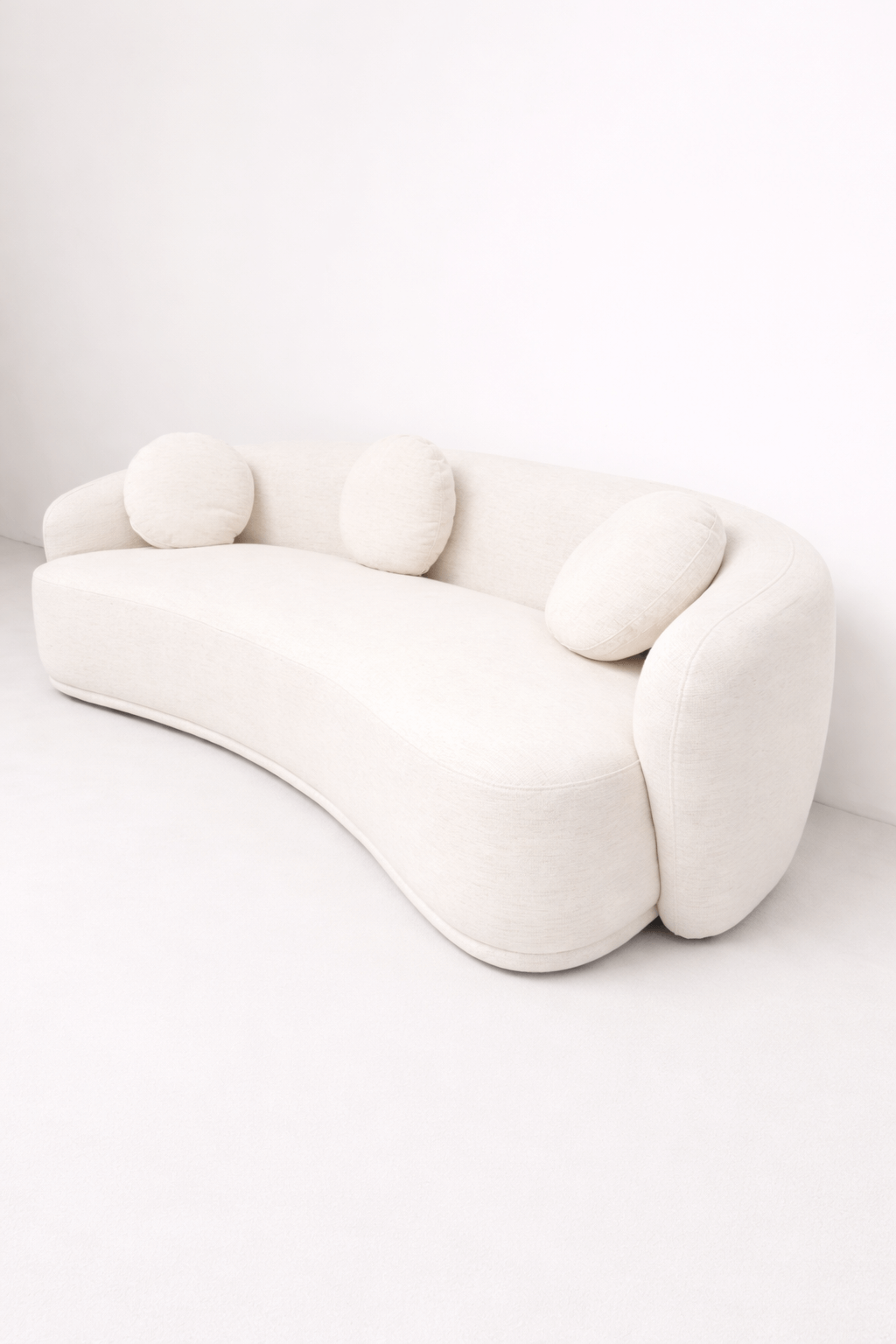 SOFA TRZYOSOBOWA AMARONE VITA BEŻOWA ELEGANCJA W DESIGNERSKIEJ FORMIE