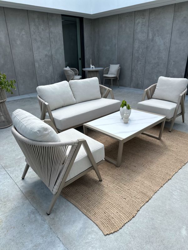 e723a7752457b82ea84a7e8418369015