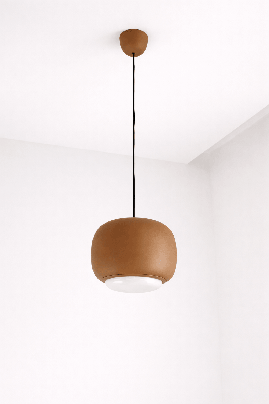 LAMPA WISZĄCA ALUMINIOWA ORIONIS S BRĄZOWA