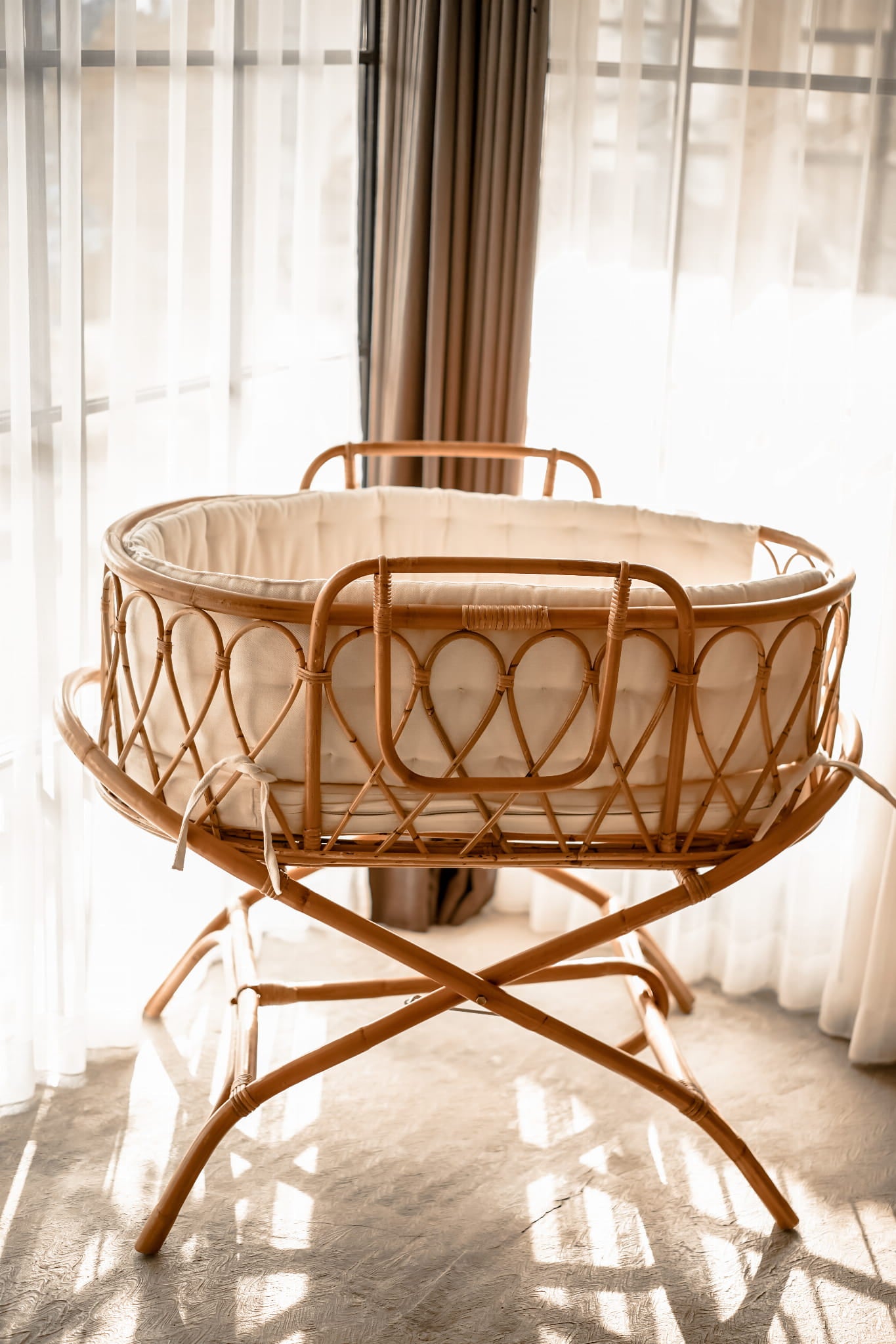 RATTAN CRIB NELO