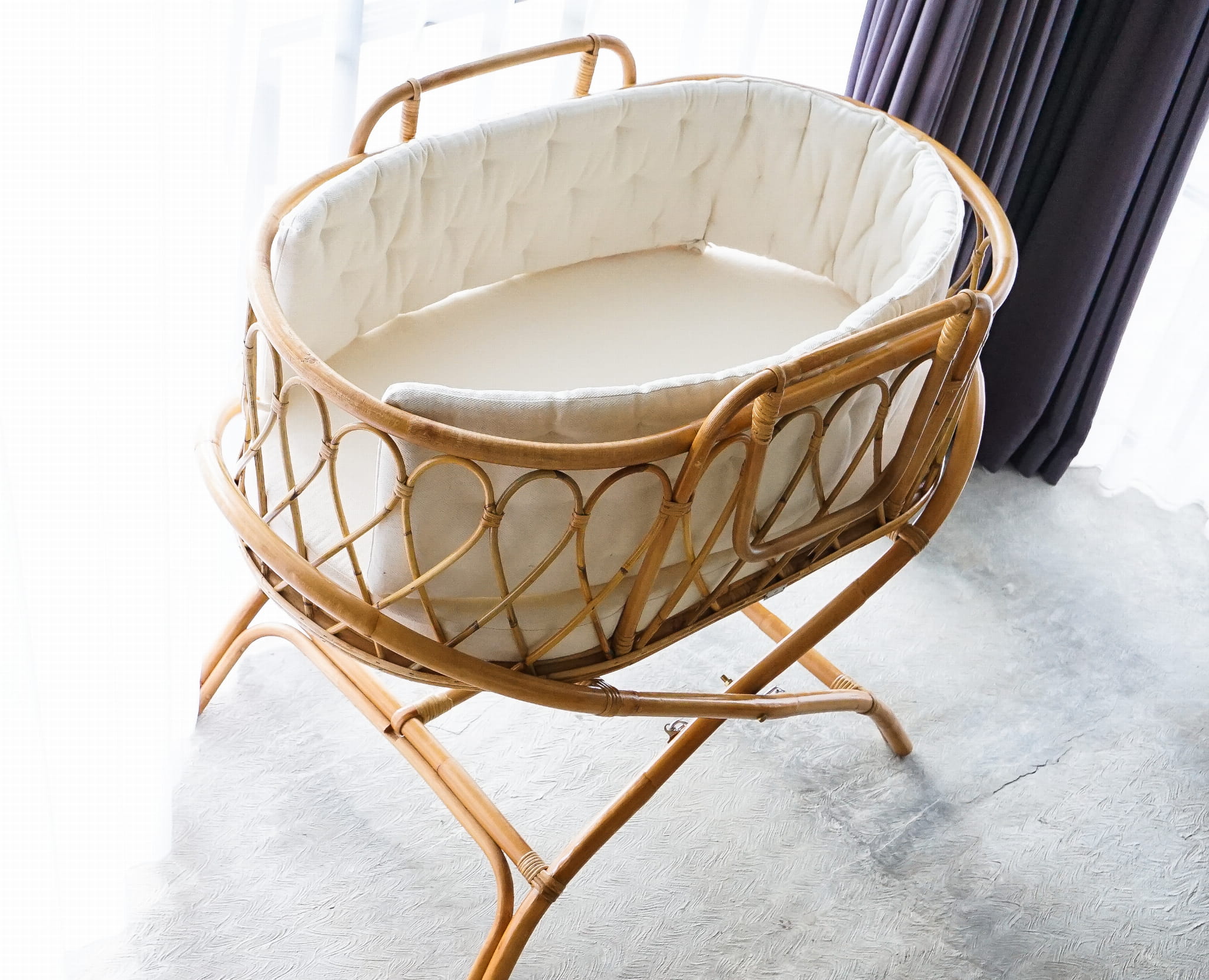 RATTAN CRIB NELO