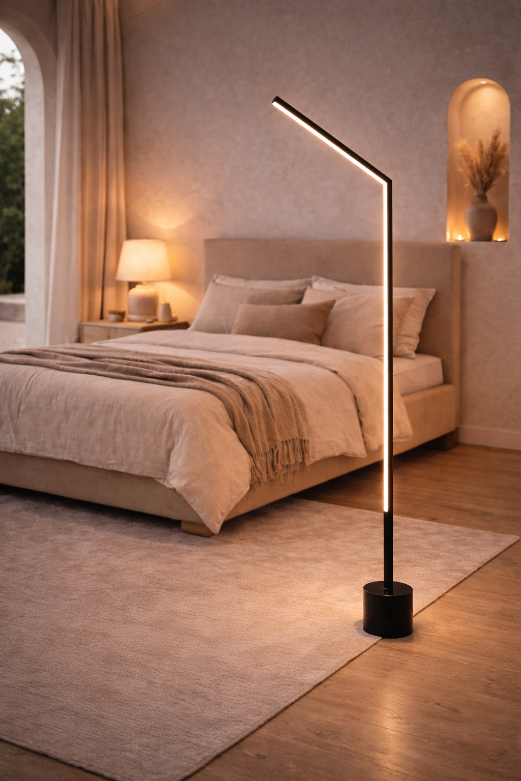 LAMPA PODŁOGOWA PORTIMA CZARNA