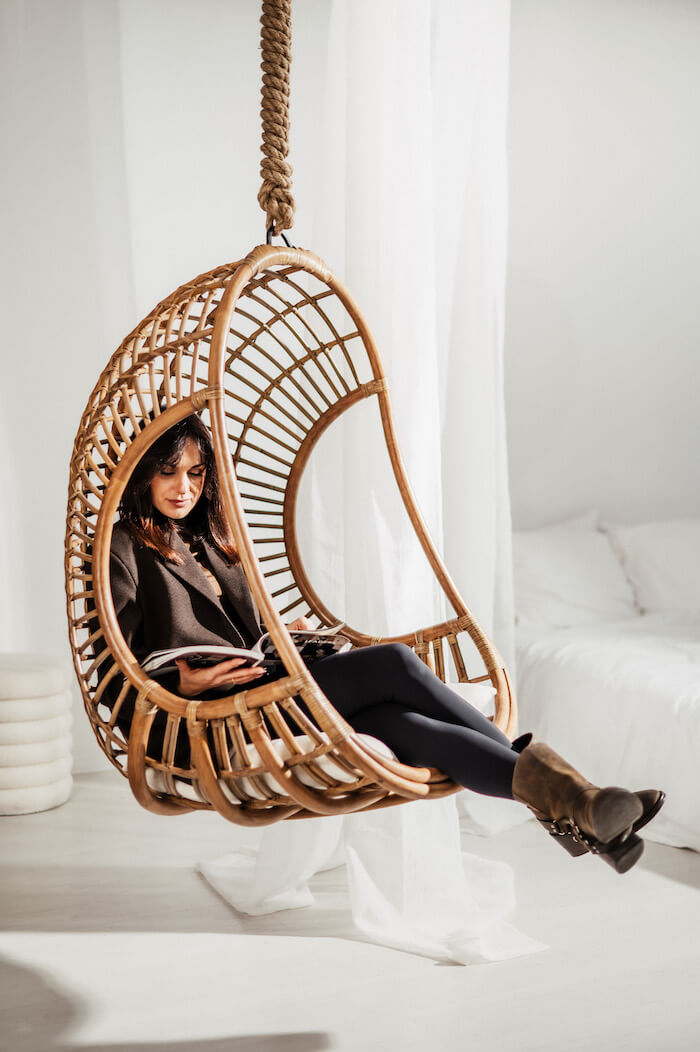 FOTEL WISZĄCY HUGO CIEMNY