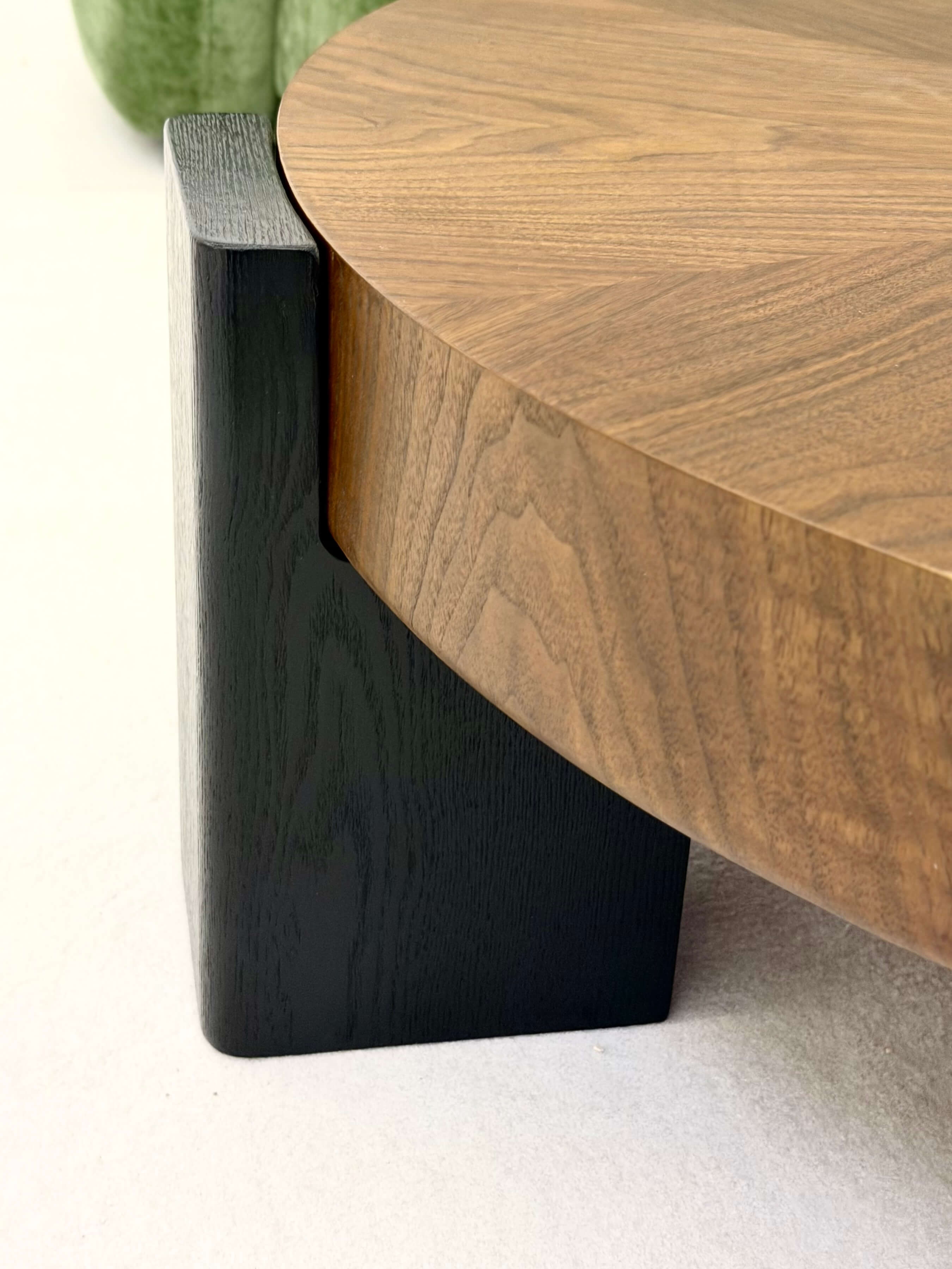 STOLIK FERNANDO – DESIGNERSKI STOLIK KAWOWY