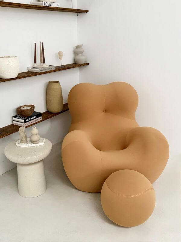 FOTEL VALERIAN SOFT CARAMEL – RZEŹBIARSKI FOTEL DESIGNERSKI