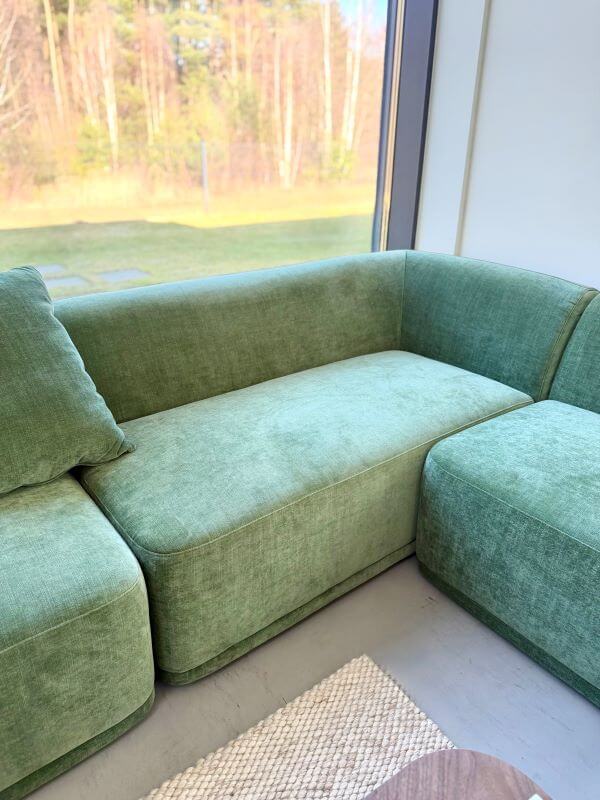 NAROŻNIK DWUOSOBOWY AMARONE LUX PRAWY  ZIELONA ELEGANCJA I FUNKCJONALNOŚĆ