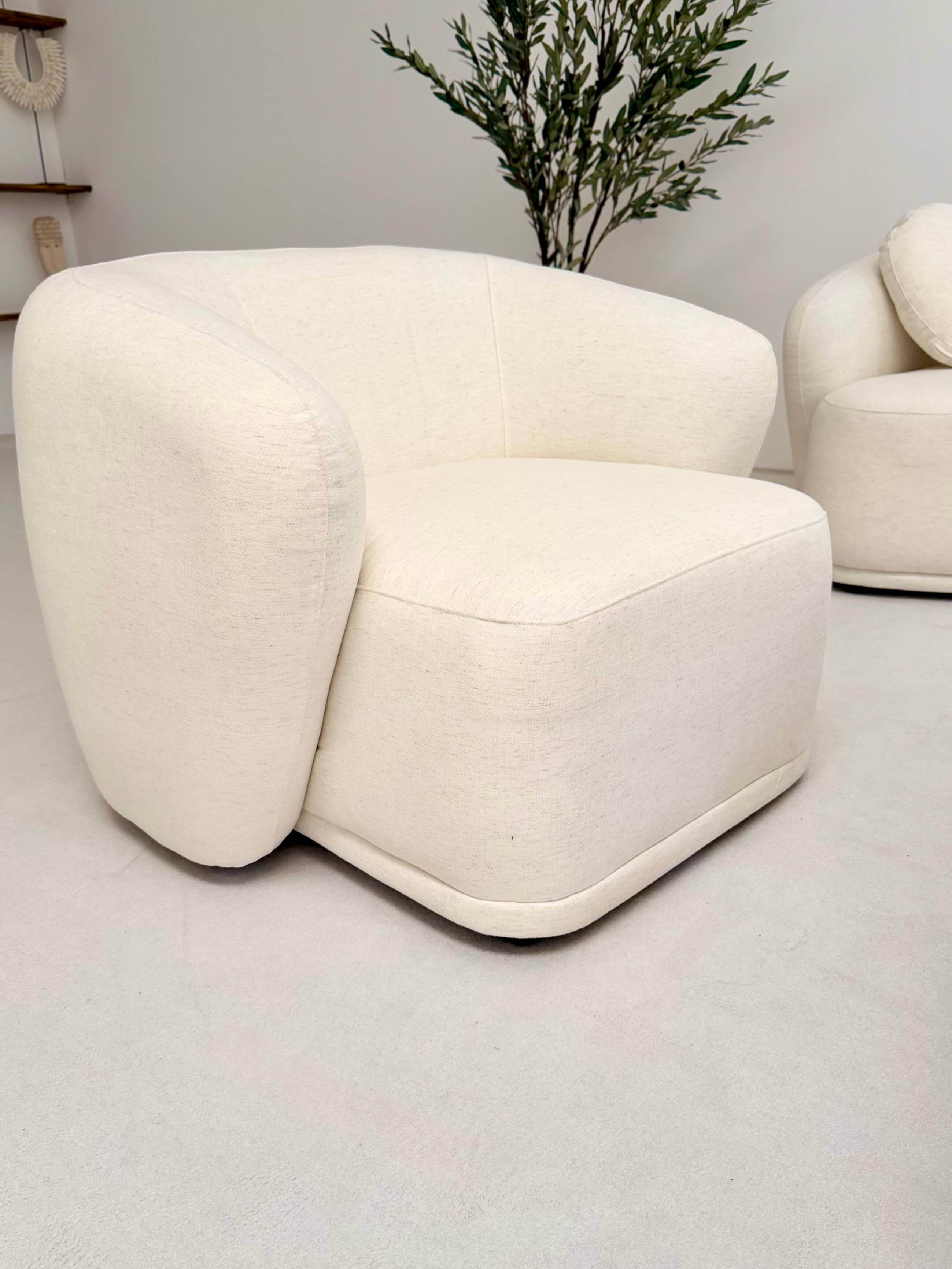 FOTEL AMARONE VITA  BEŻOWA ELEGANCJA I MAKSYMALNY KOMFORT