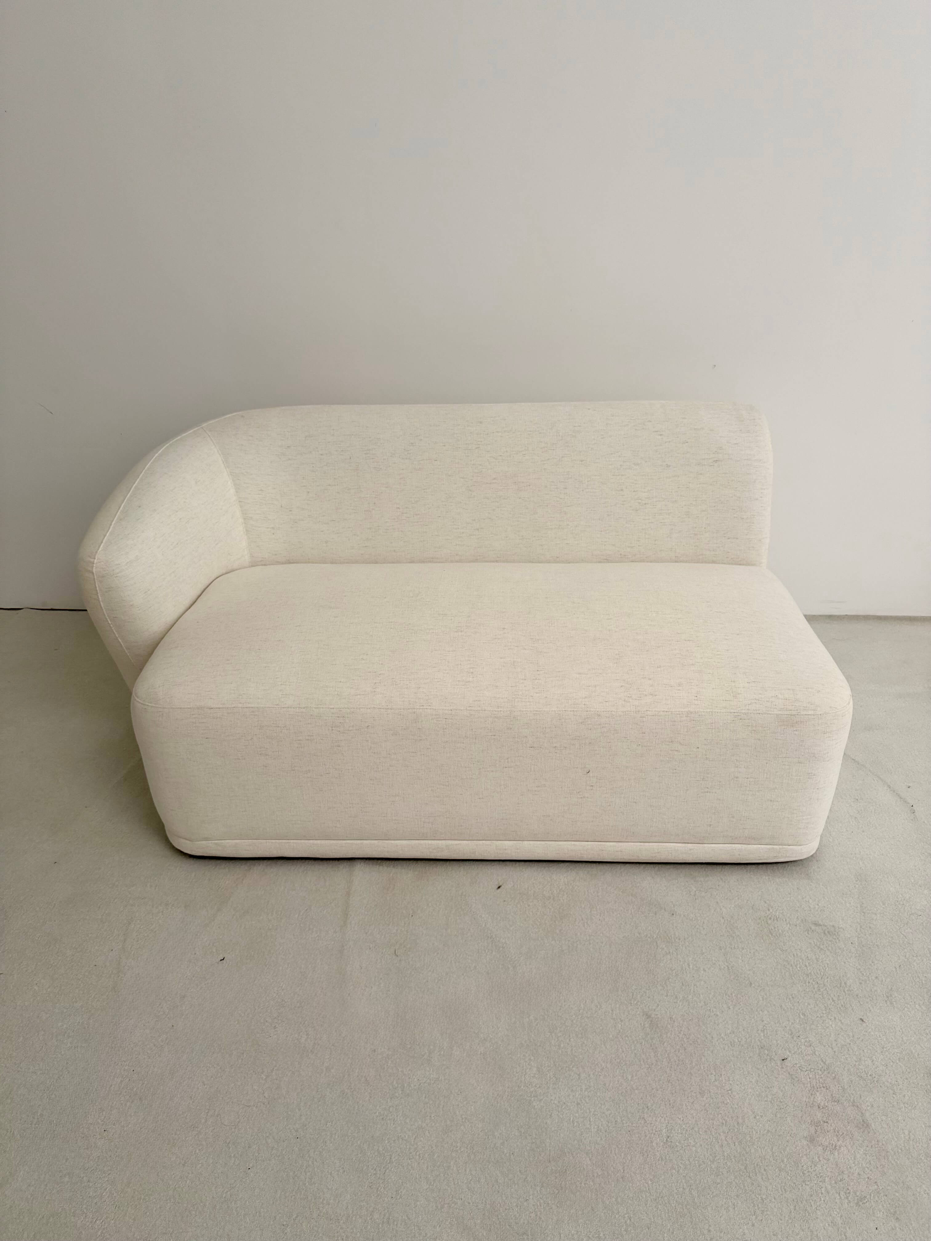 3-CZĘŚCIOWA MODUŁOWA SOFA LEWA AMARONE LUX – KREMOWA