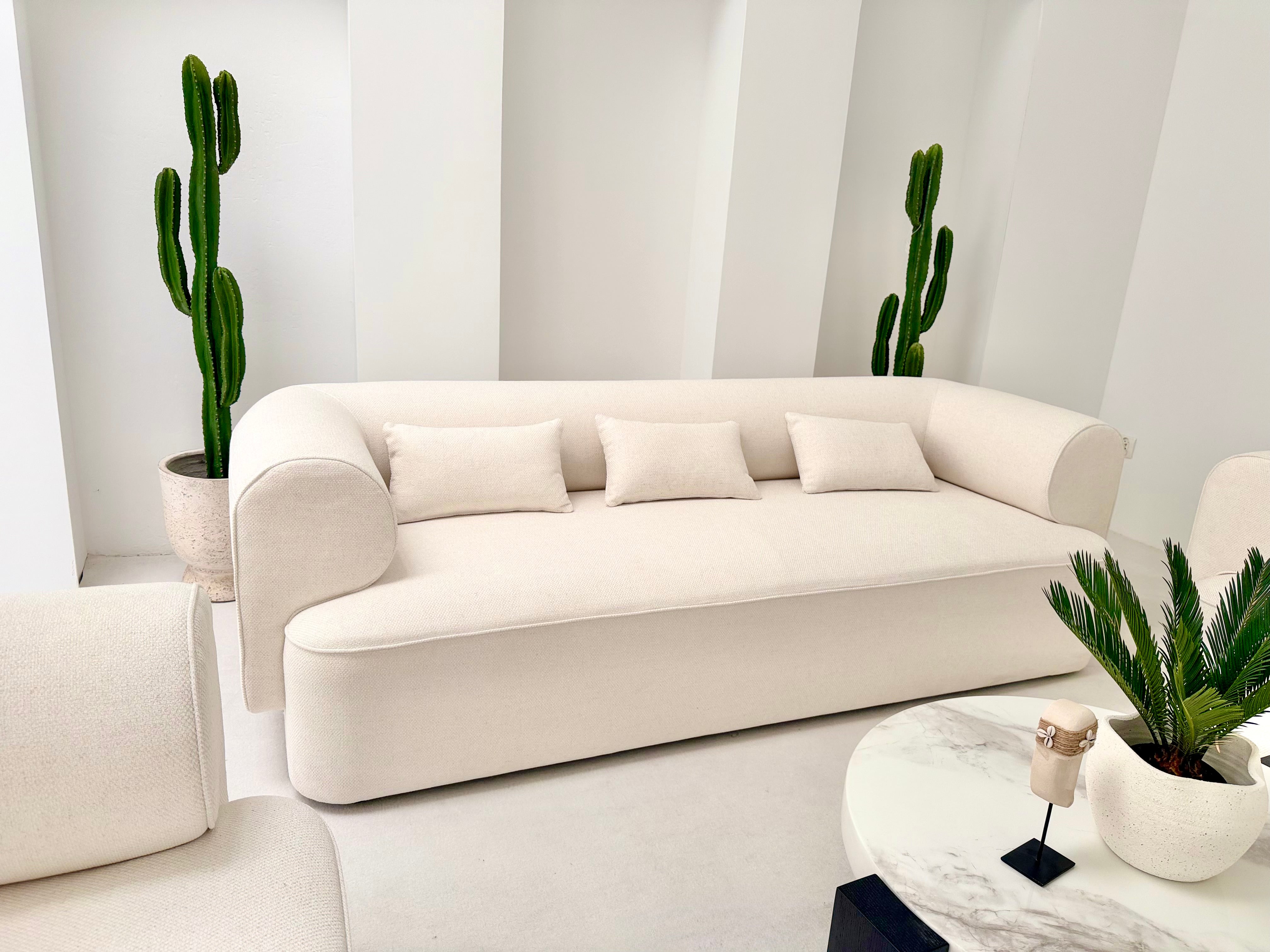 SOFA TRZYOSOBOWA BELAGIO KREMOWA  ELEGANCJA I KOMFORT W NOWOCZESNYM STYLU