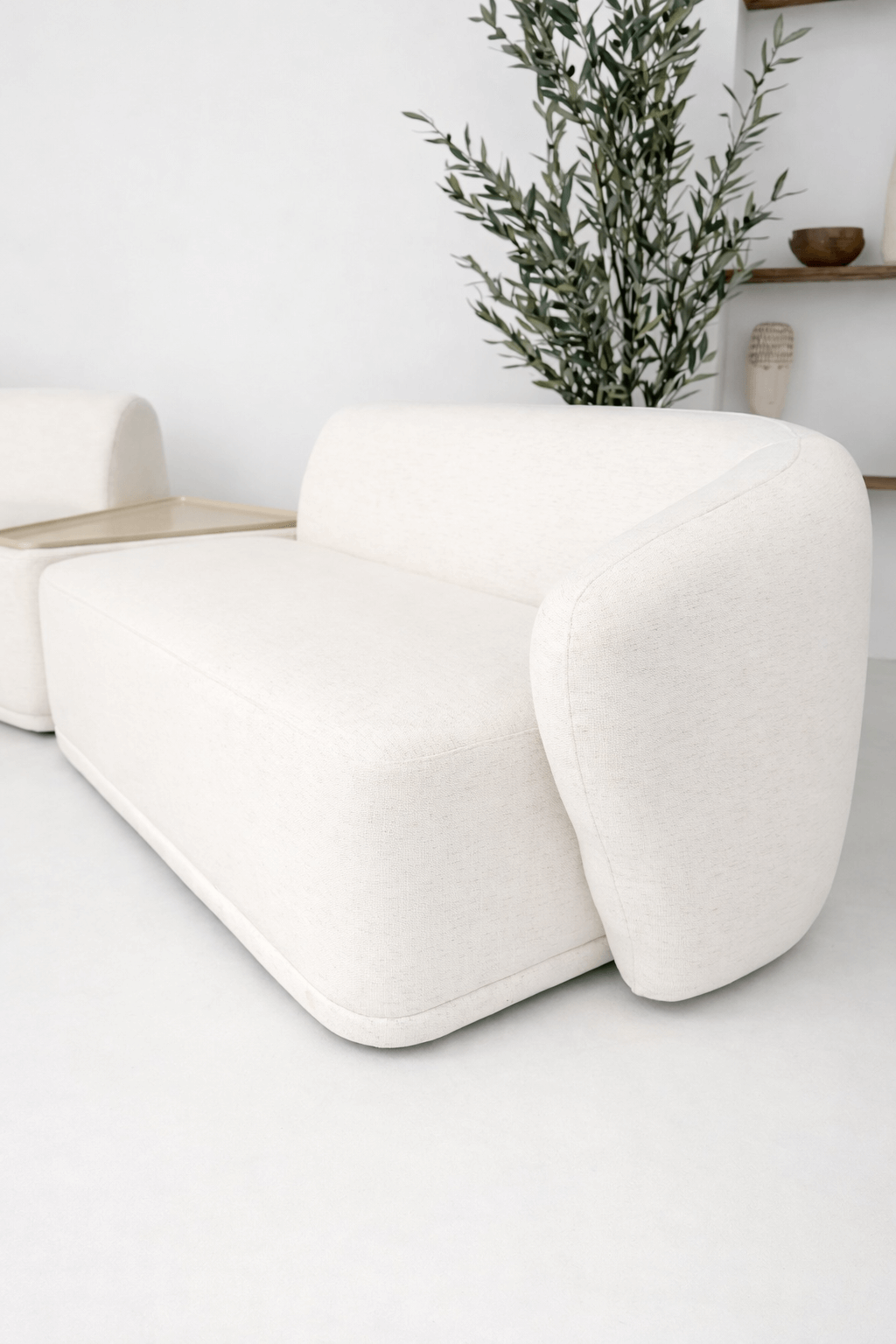 SOFA DWUOSOBOWA Z PRAWYM PODŁOKIETNIKIEM AMARONE LUX KREM